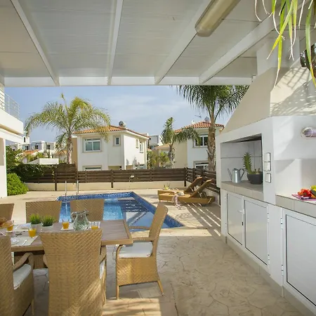 Villa Sofia Protaras